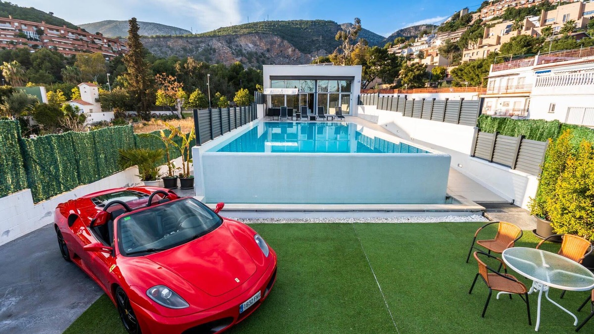 Vallpineda Villa | VILLAMARLY III WITH 2 SWIMMING POOLS 200 METERS FROM THE BEACH CASTELLDEFELS-SITGE