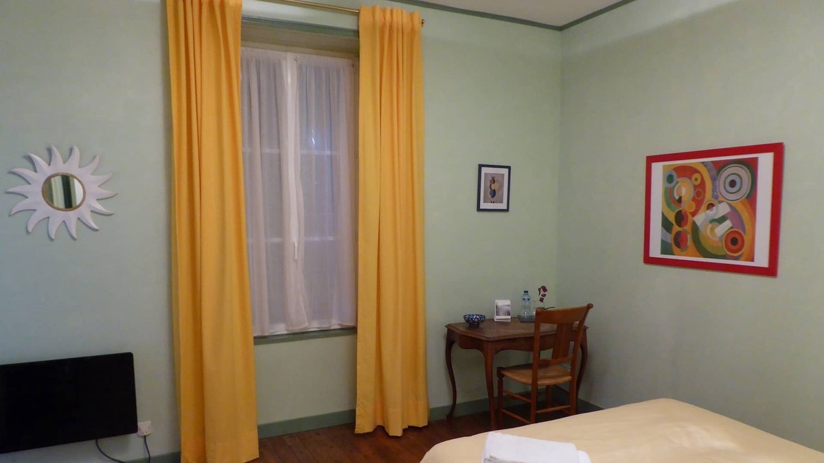 L'Ile-d'Elle Hotel | Villanelle - Sonia room, at the center of your desires.