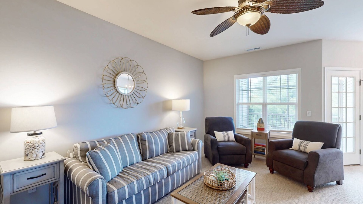Rehoboth Beach Condo | Villas at Bay Crossing pet friendly condo w/shared pool, balcony