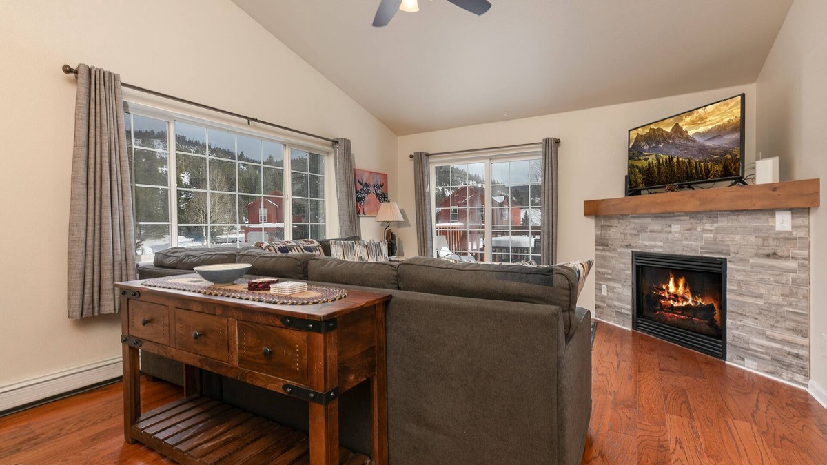 Breckenridge Condo | Villas at Swans Nest Long Stay Condo: Spacious, Quiet Location