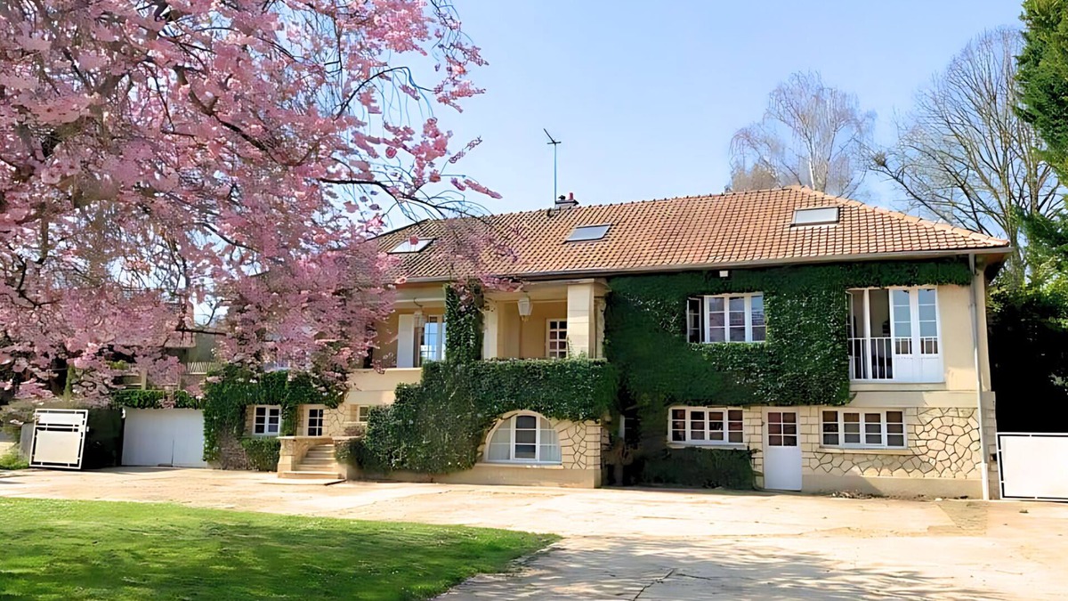 Branges Villa | Villas d'Arcy