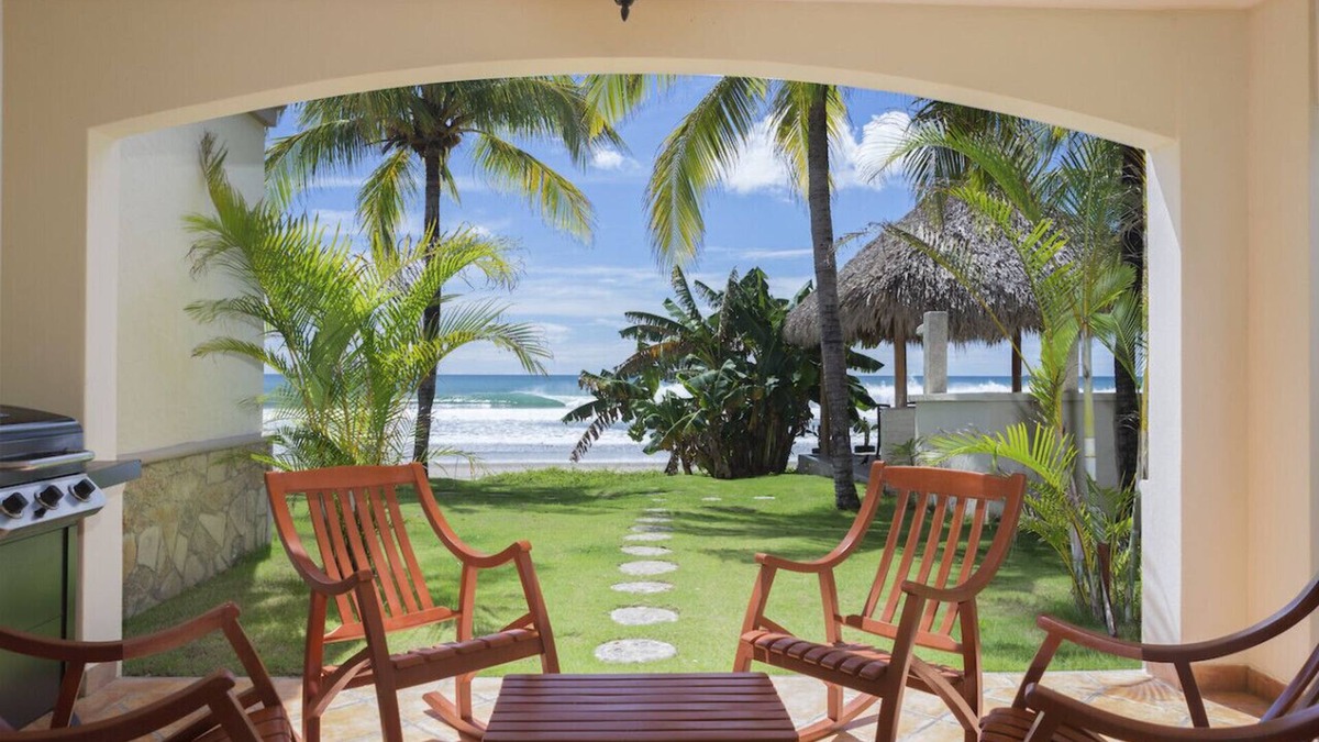 Rancho Santana Condo | Villas Iguana A-13: Beachfront Condo