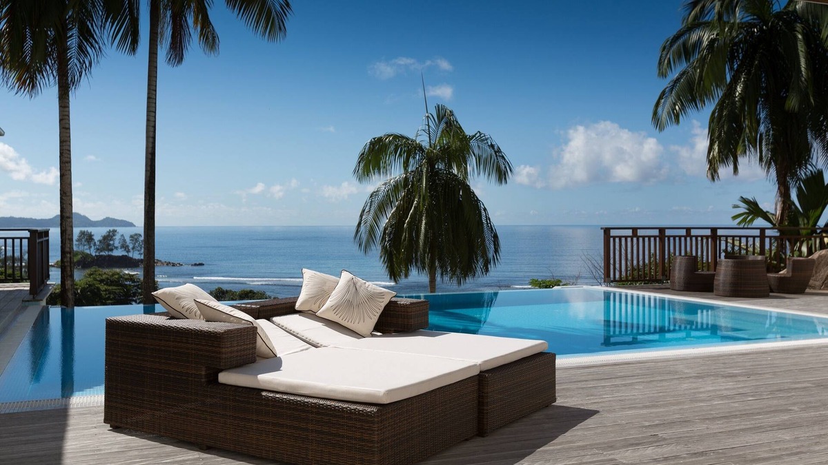 Port Glaud Villa | VILLAS PALM ROYAL - LUXURY VILLA QUEEN WITH A PRIVATE POOL OCEAN VIEW