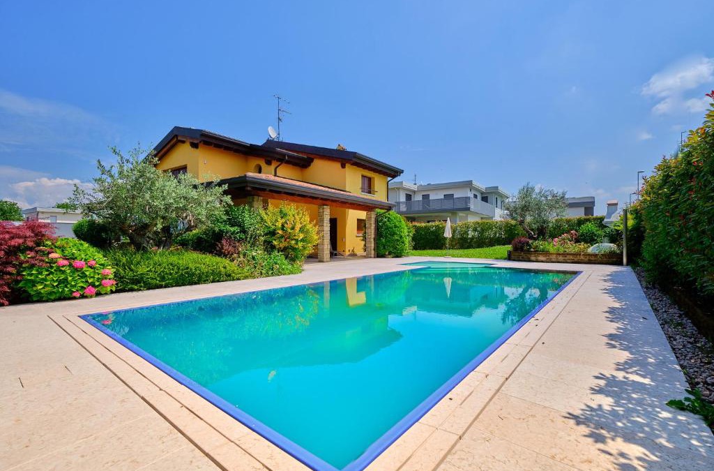 Salionze Villa | VillasGarda - Villa Leone Salionze
