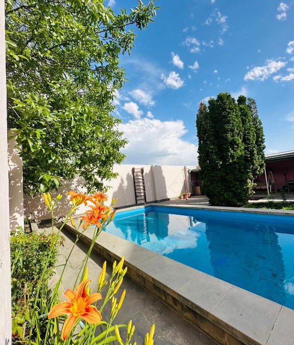 Parakar Villa | VillaSkyHouse
