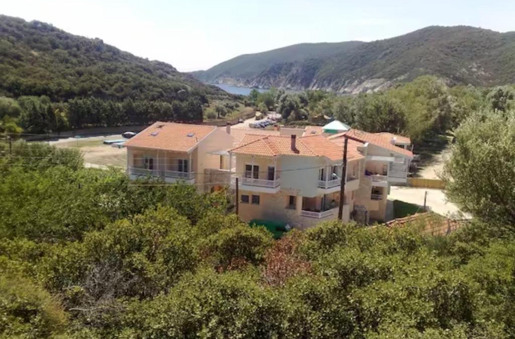 Kalamitsi Apartment | VILLEA VILLAGE