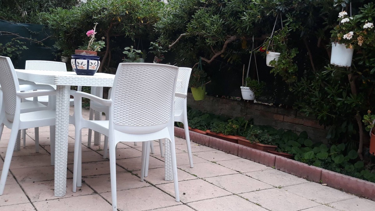 Civitanova Marche House | Villetta Anna vacation home with garden by the beach and town center