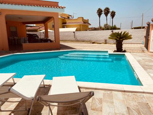Punta Milocca Villa | Villetta Argonauti con Piscina by Wonderful Italy