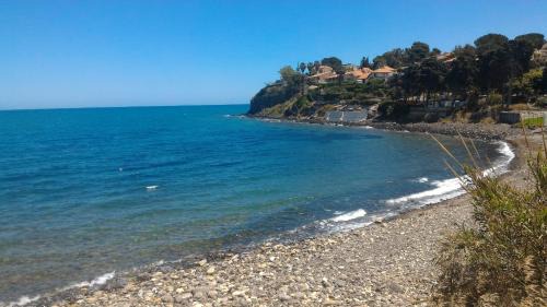 Costa Saracena-Castelluccio House | Villetta sul mare in residence