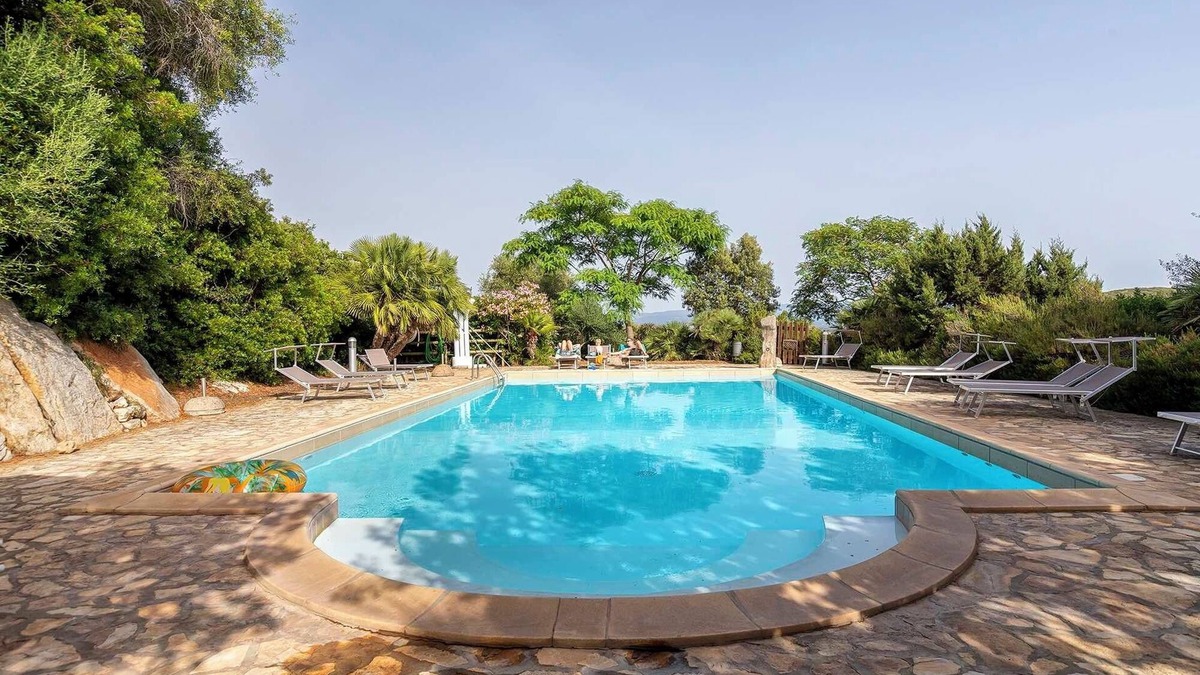 Santa Maria La Palma Cottage | Villino degli Olivastri in the heart of the Porto Conte Nature Park