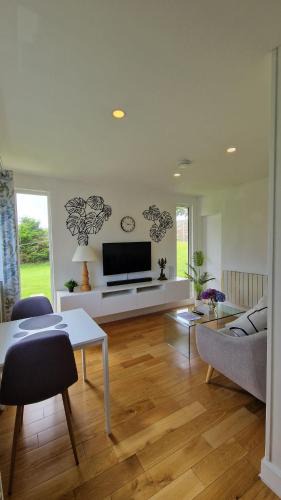 Clifden Ski Chalet | Vimy House