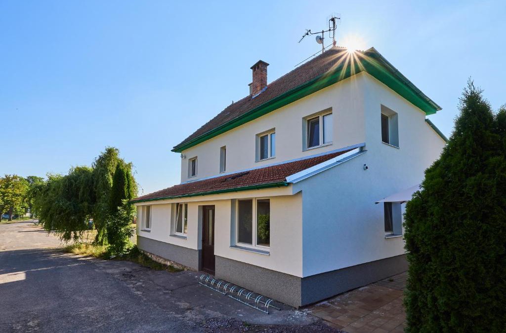 Brezi Apartment | Vinařský dům Kovárna