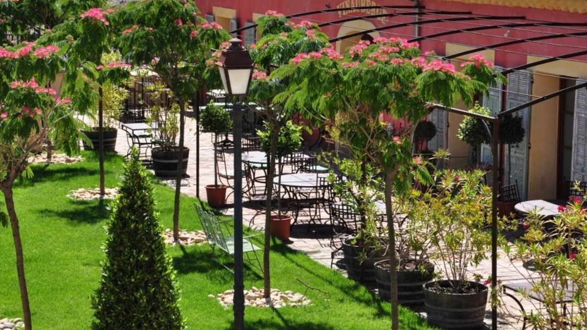 Poilhes Apartment | Vinauberge, Gîte Syrah: Charming holidayhome with terrace next to Canal du Midi