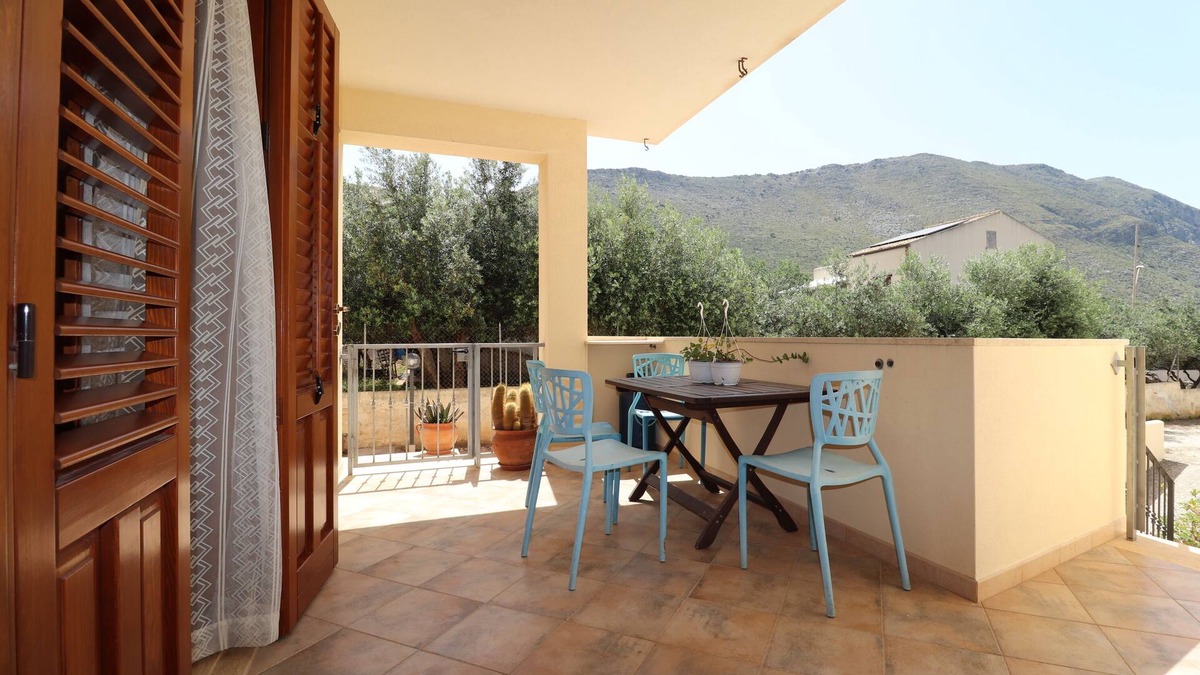 Castelluzzo Apartment | Vincenzo House