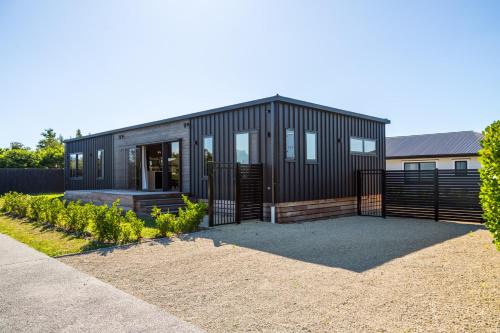 Martinborough House | Vinebox on Wilson