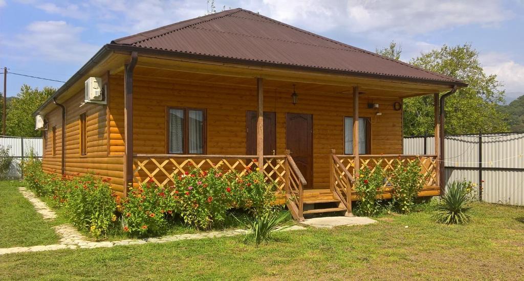 Lidzava House | Vineyard cottage