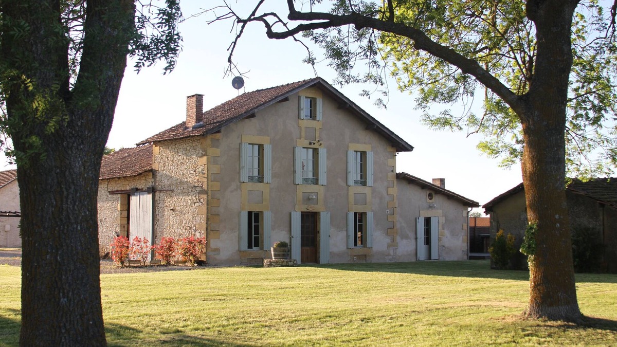 Saussignac Other | Vineyard Farmhouse Near Bergerac, The Heart Of The Famous Wine Regions