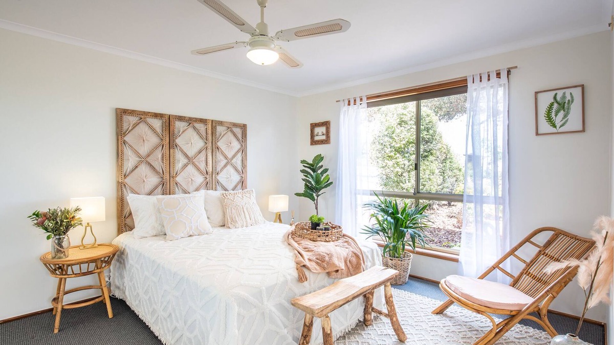 McLaren Vale House | ☆ Vineyard views from Sam & Audrey's at McLaren Vale☆Cosy Wood fire
