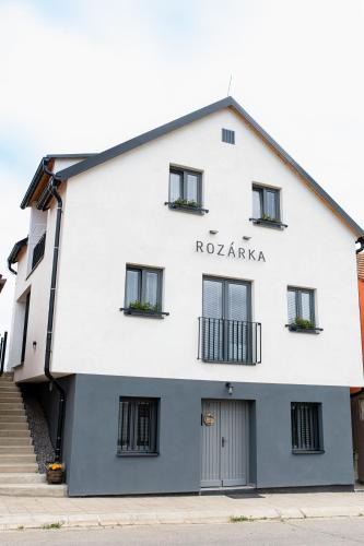 Drnholec House | Vinný sklep Rozárka