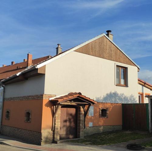 Drnholec Apartment | Vinný sklep u Julka