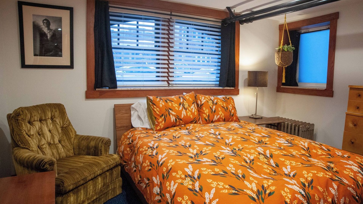 Berwyn Apartment | Vintage 1-br apartment with AC, WiFi in charming, safe, quiet Berwyn