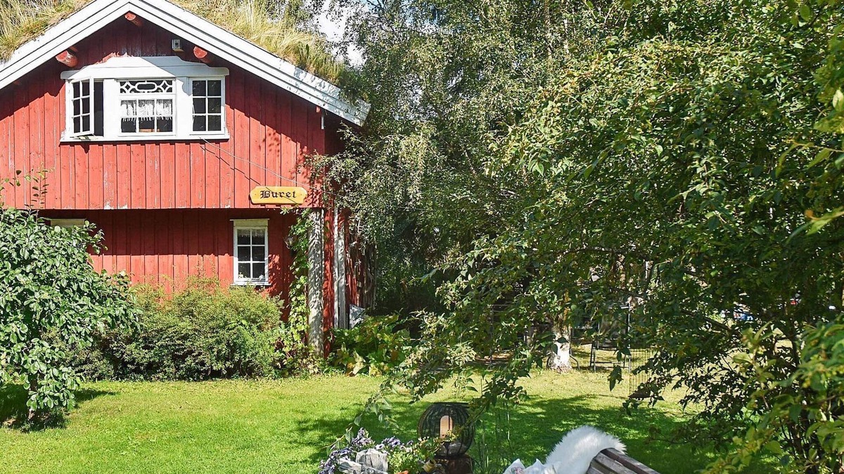 Torjulvagen House | Vintage Charm by the Sea-By Traum