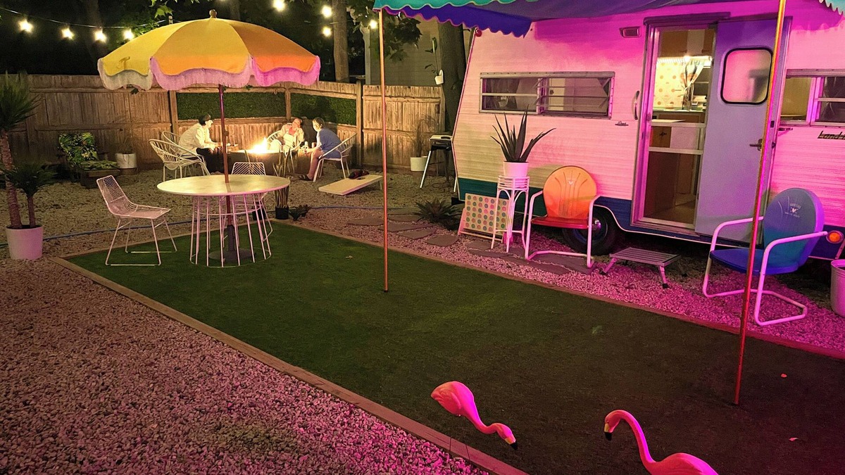 Dover House | Vintage Glamper Oasis in Downtown Dover, walk to downtown and Henry Law Park