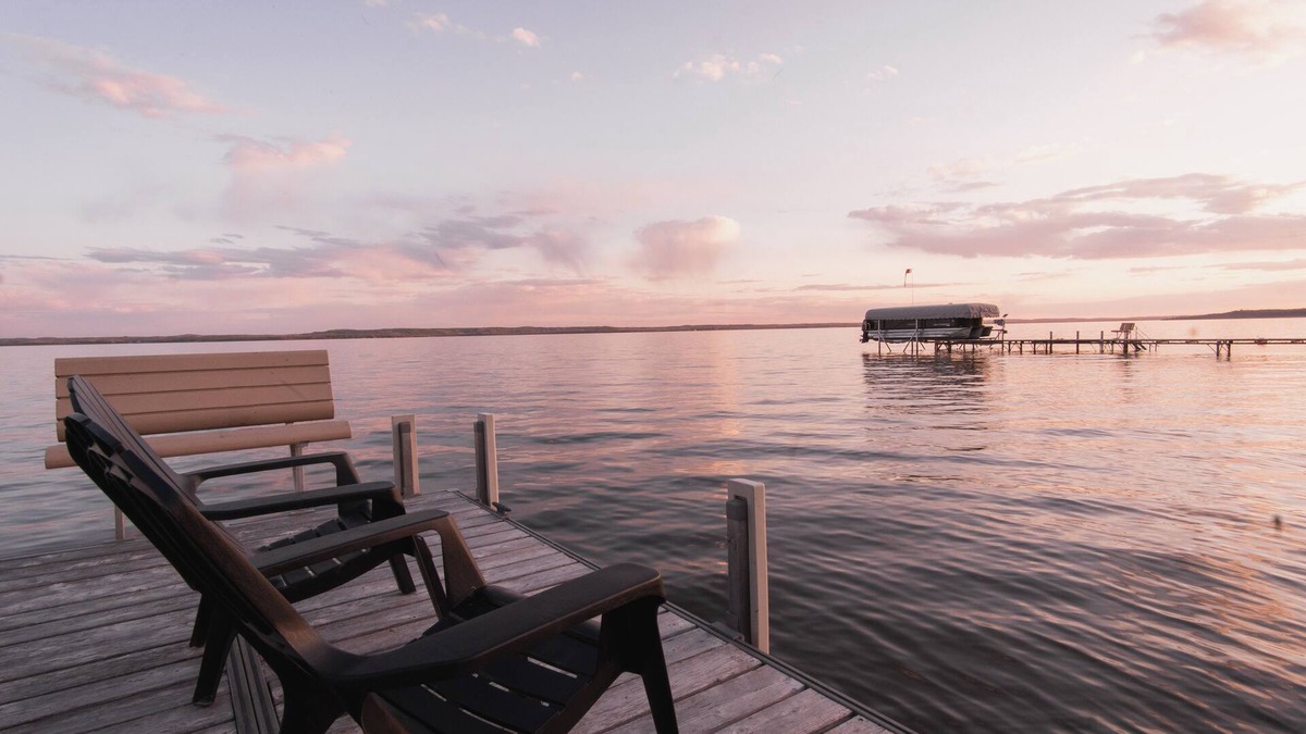 Parkland County RV Rental | Vintage Glamping