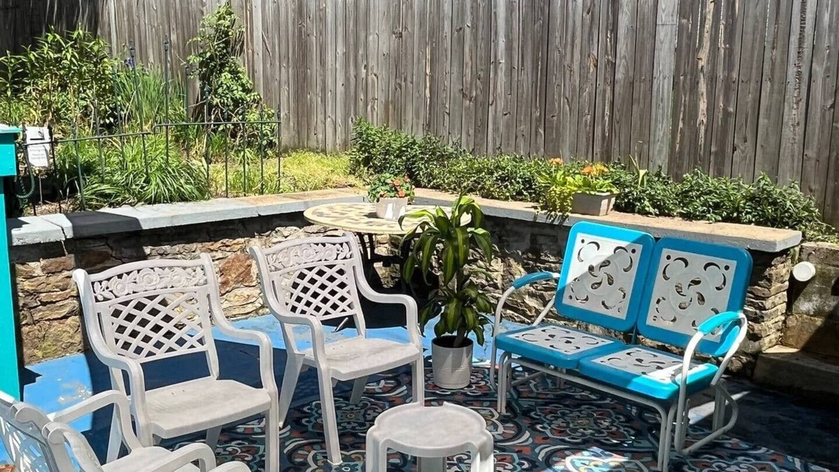 Ligonier Apartment | Vintage Motor Court Pet-friendly Ligonier Studio.