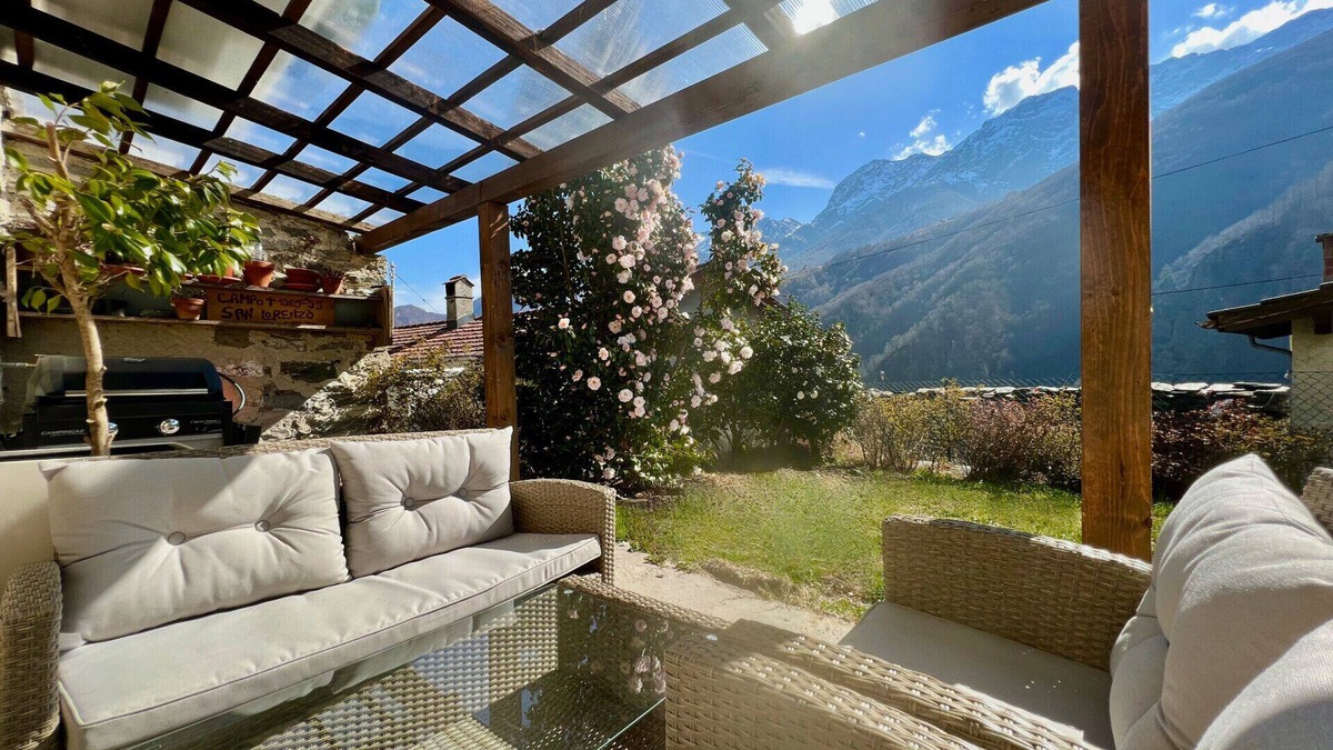 Camedo House | Vintage-style vacation home with a view of the Centovalli (La Canonica)