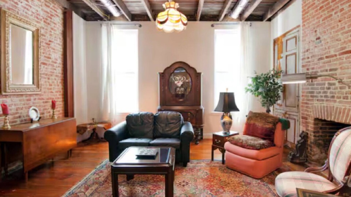Fells Point House | Vintage Townhome/Heart of Fells Point