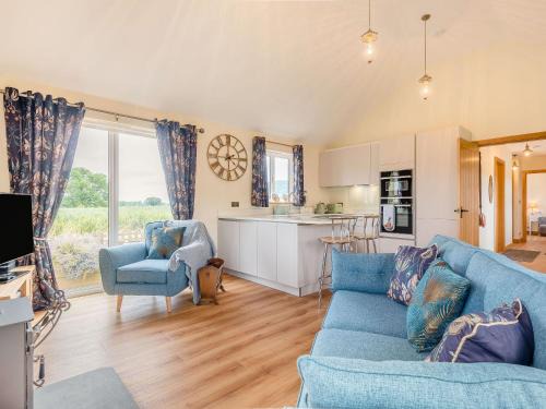 Hereford House | Violet Cottage