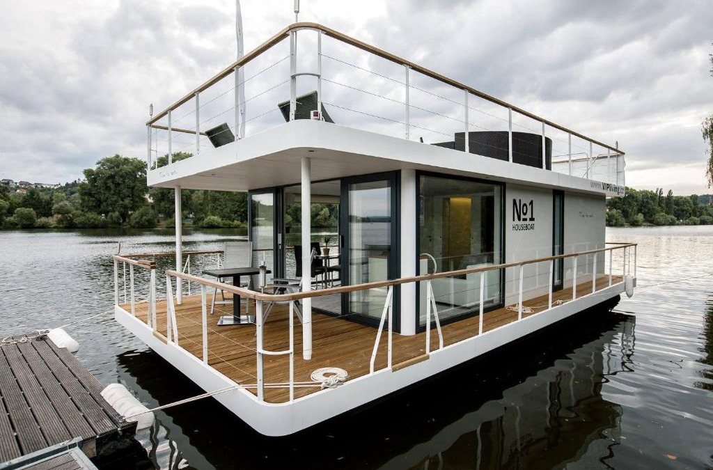 Smichov Boat Rental | VIPliving Houseboat
