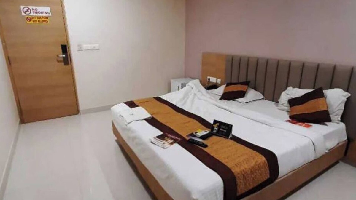 Hyderabad House | Viraaj Suites - Very near to Miyapur junction, Unit 10