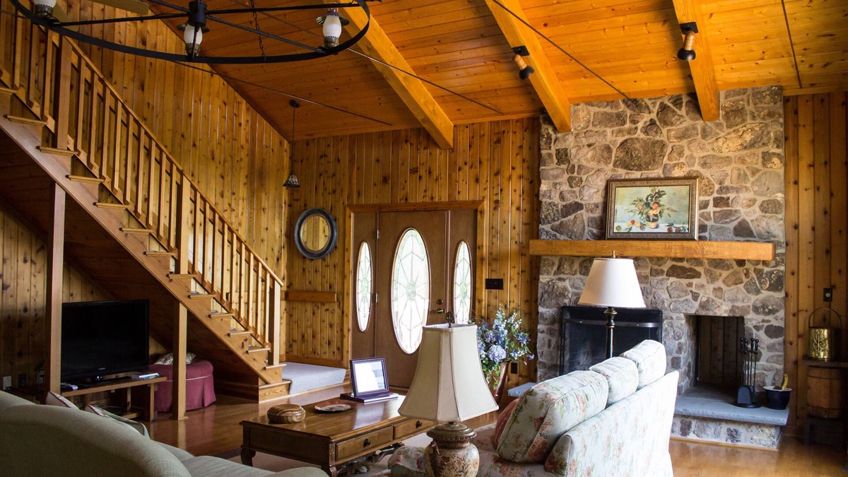 Esmont Cottage | Virginia Country Cottage - Your Home Away from Home