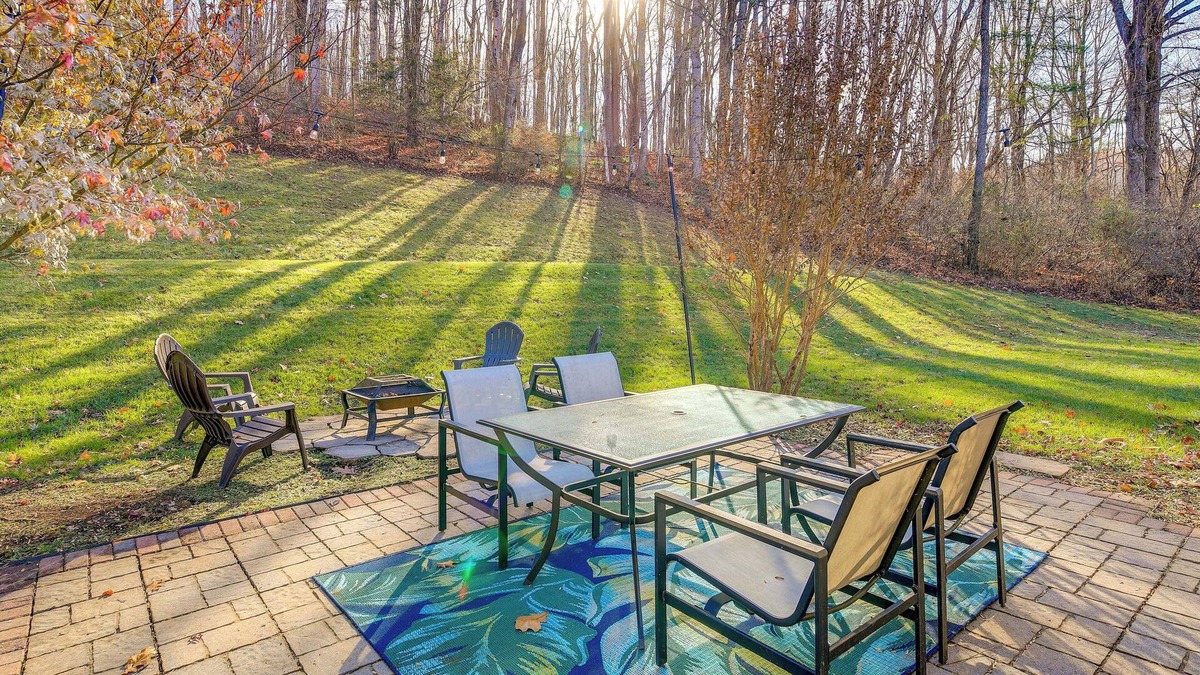 Wytheville House | Virginia Escape w/Patio & Fire Pit, Near Hiking!