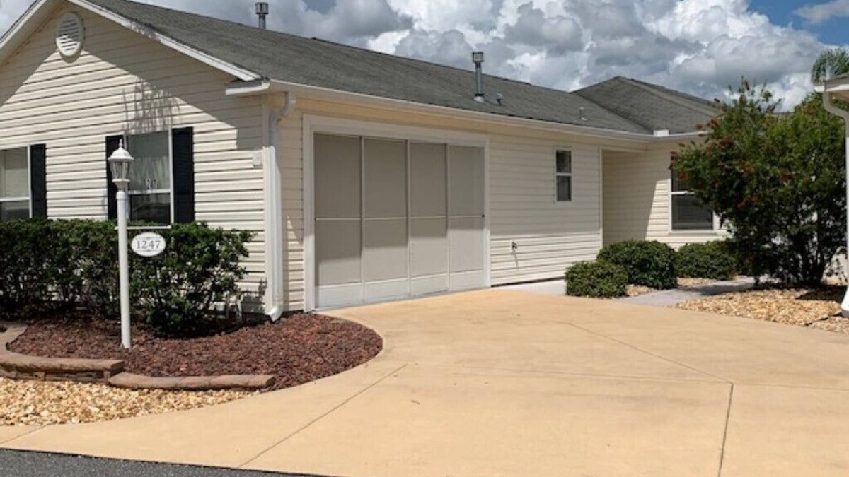 Virginia Trace Villa | Virginia Trace Villa, Walking Distance to Sumter Landing