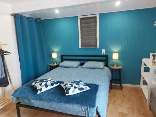 Saint-Leger-les-Vignes House | Virginie & Yann
