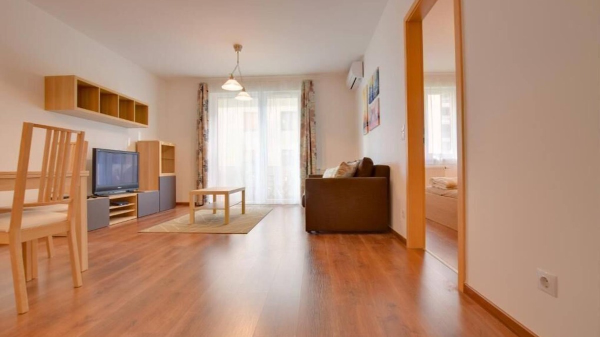 Losonci negyed Apartment | Vision Apartments - Deluxe One-Bedroom Apartment