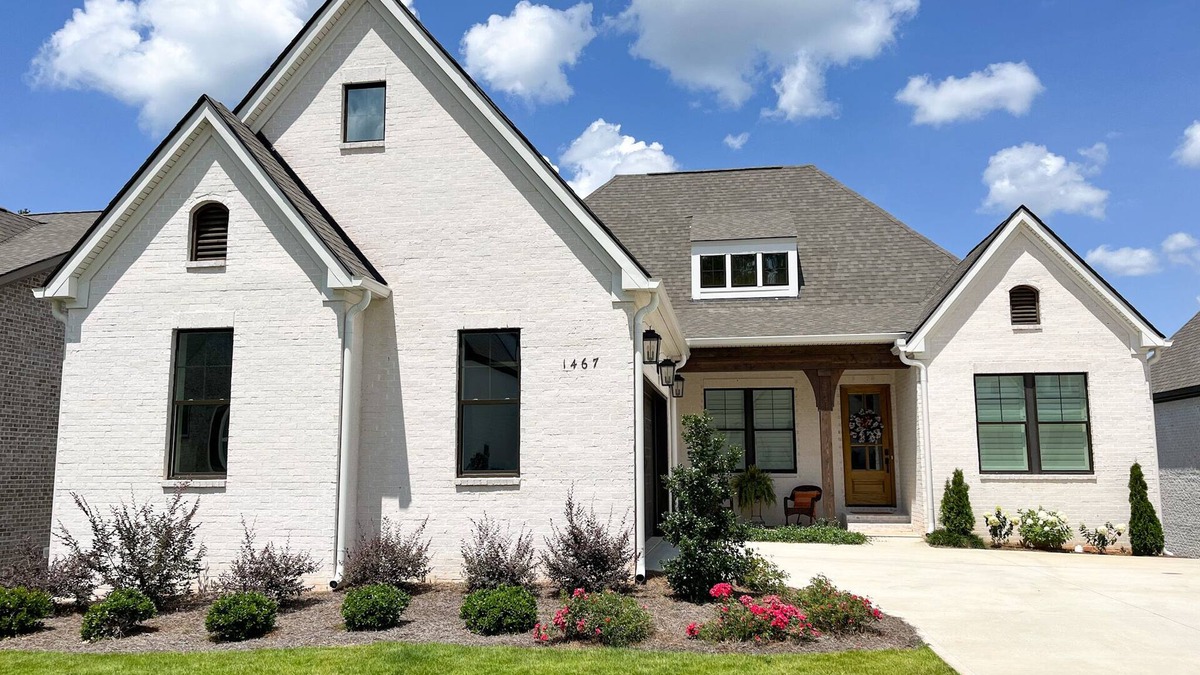Auburn House | Visit Auburn in Style: Luxurious House on Golf Course, Perfect for Families