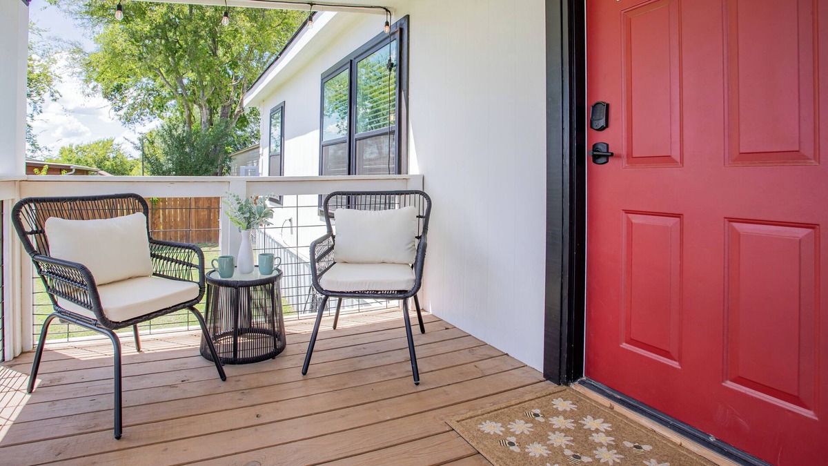 Quitman Cottage | Visit Lake Fork! Cozy, Clean and Dog Friendly