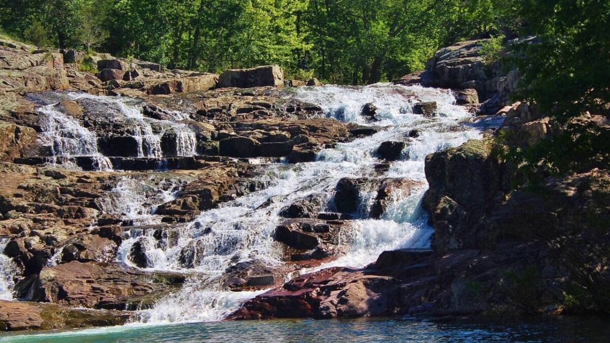 Teresita House | Visit Missouri! Pet-Friendly Cabins, Great for Jacks Fork River!