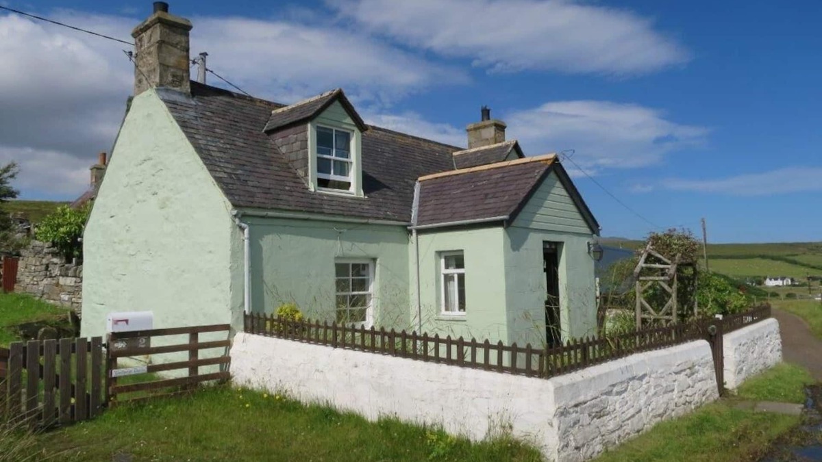 Talmine Cottage | Visit our cosy, traditional crofter's cottage, for the most relaxing holiday
