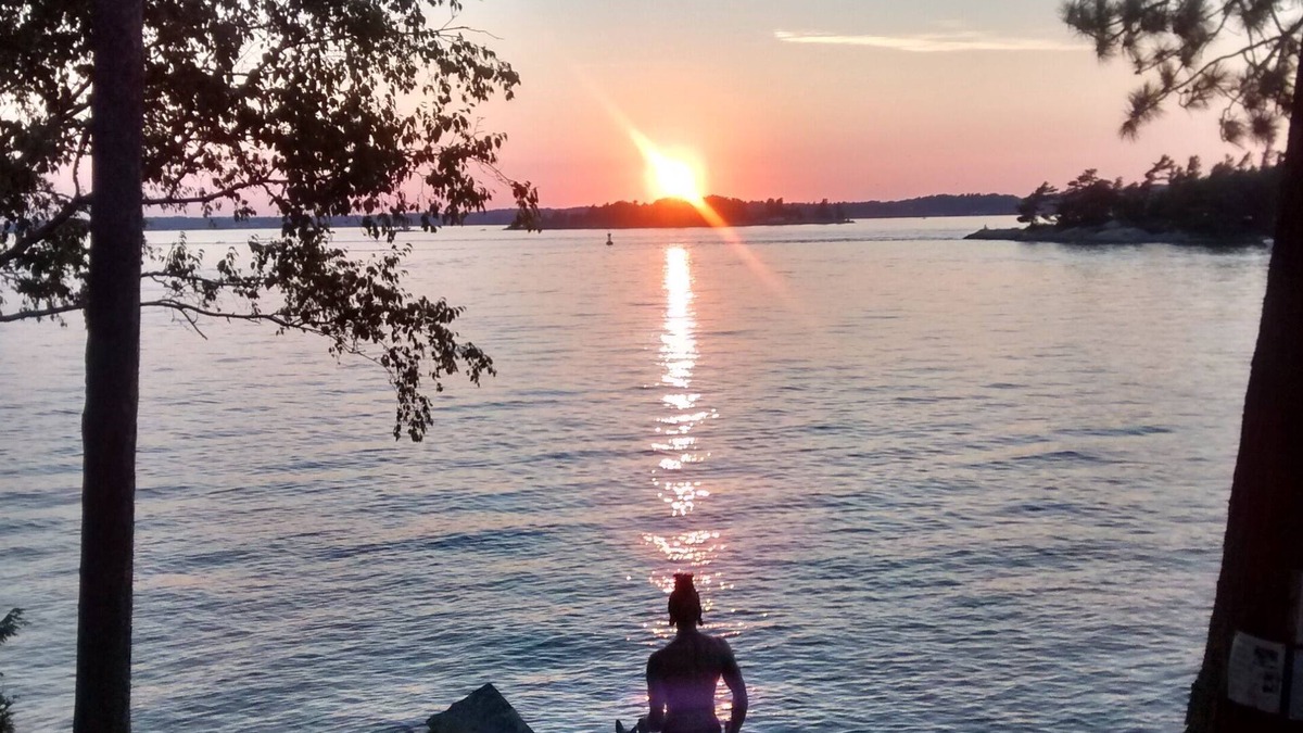 Frontenac House | Visit Us For The Best View Of The Thousand Islands