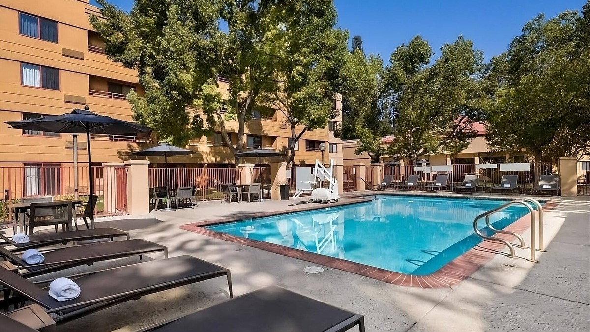 San Jose Resort | Visit Winchester Mystery House! Available Free Shuttle to San Jose Airport!