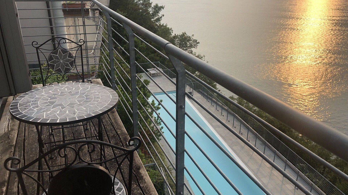 Perledo Apartment | Vista 180, Amazing 2 Br Flat With Terrace & Pool By Halldis