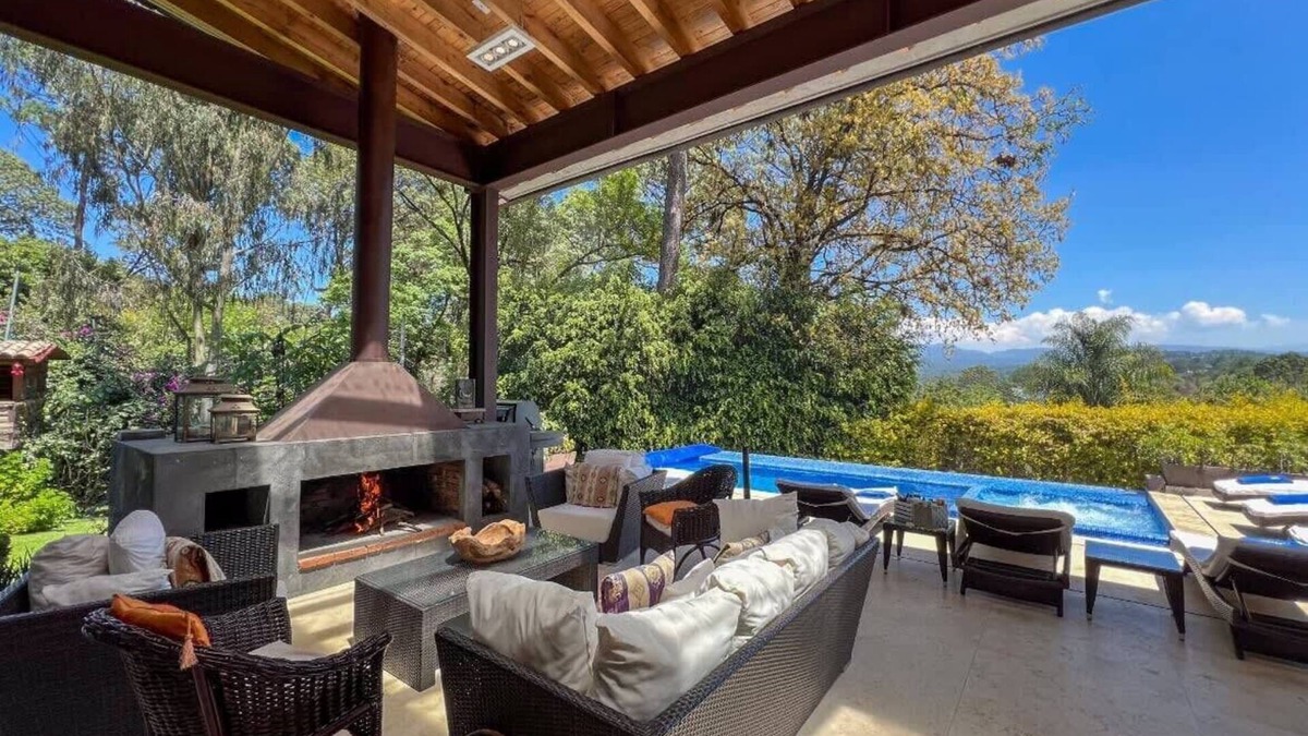 Valle de Bravo House | Vista al Nevado: Exceptional Home in Avandaro