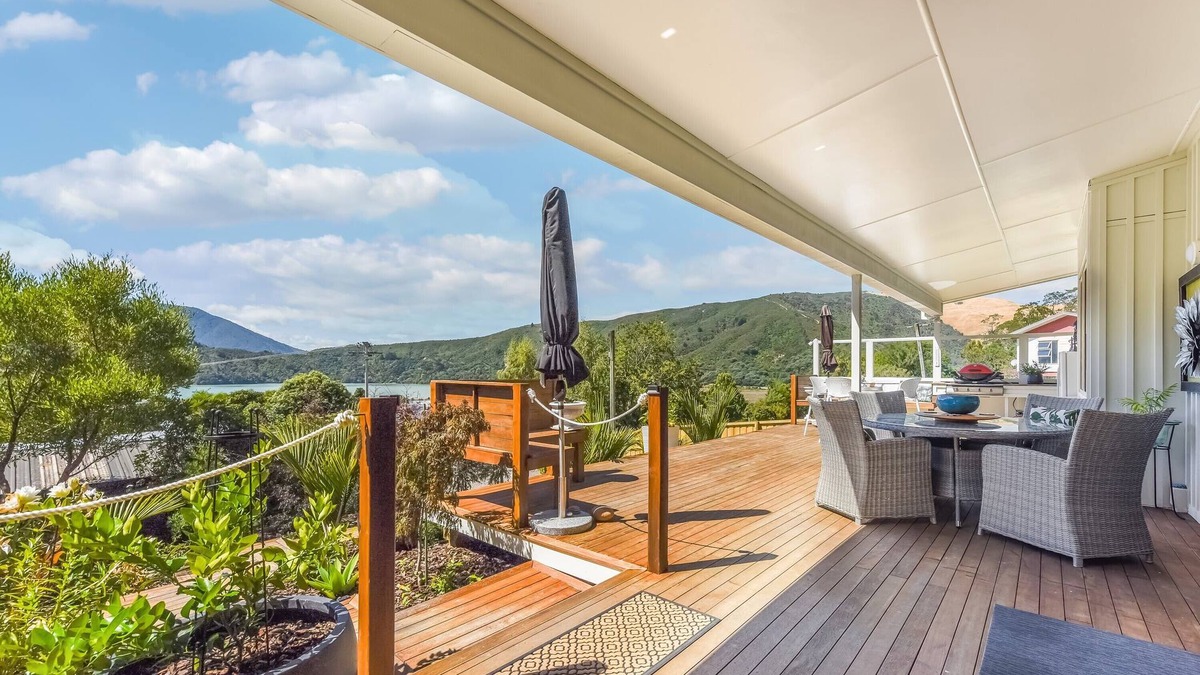 Havelock House | Vista Del Porto - Havelock Holiday Home
