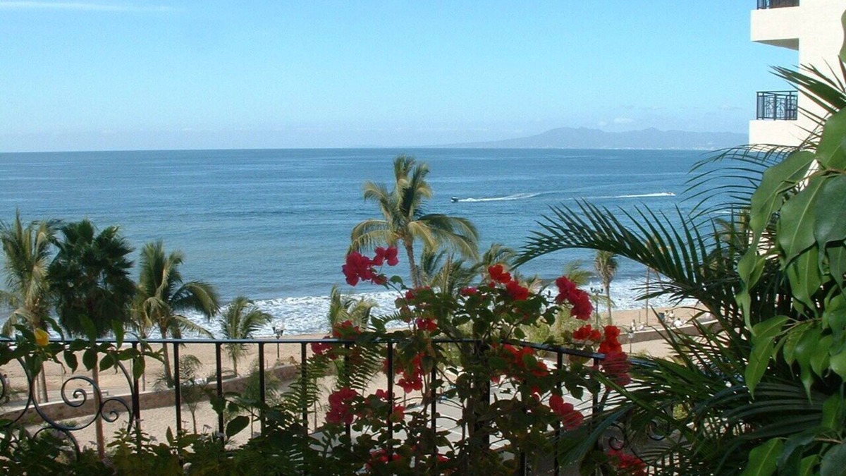Emiliano Zapata Condo | Vista del Sol is located in the very charming neighborhood of Zona Romantica .