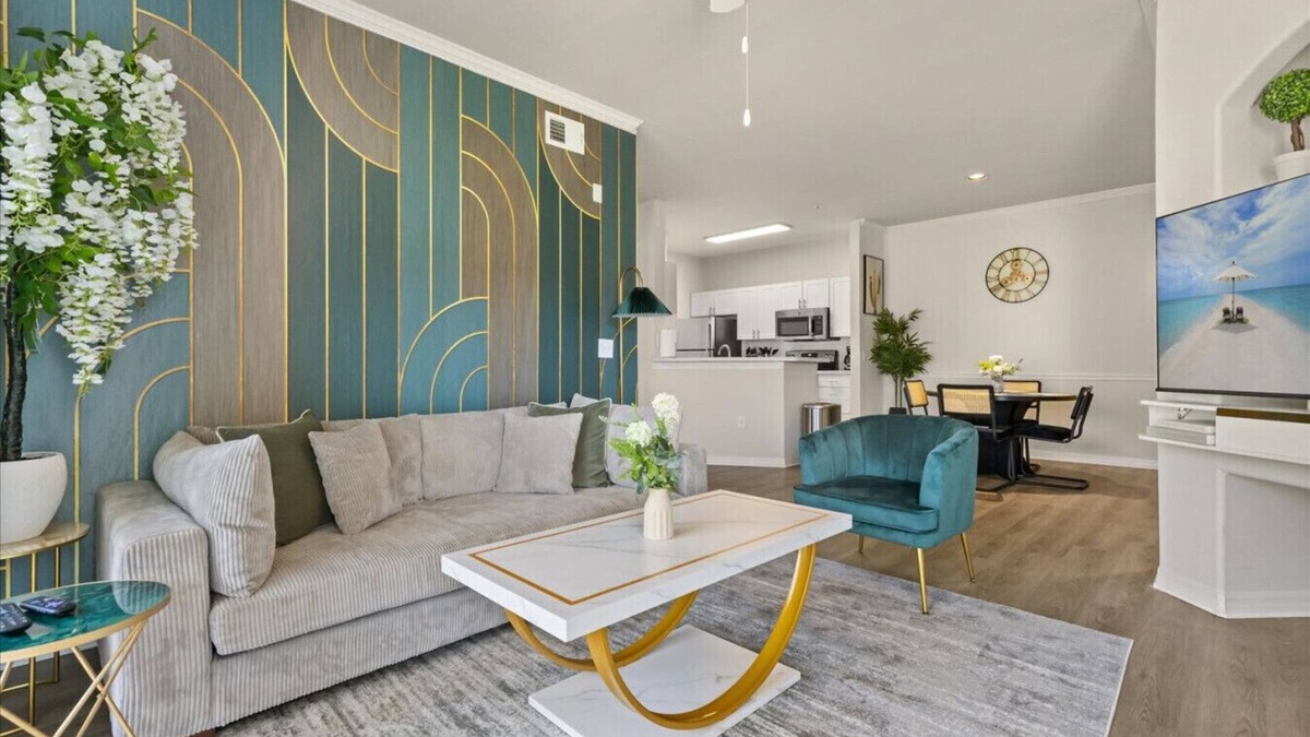 County Line Coalition Apartment | Vista Lagoon Close to USF